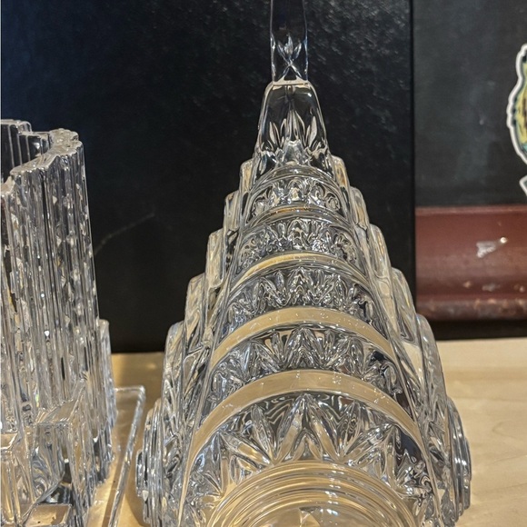 Crystal Art Deco Building Sculpture - Picture 4 of 7